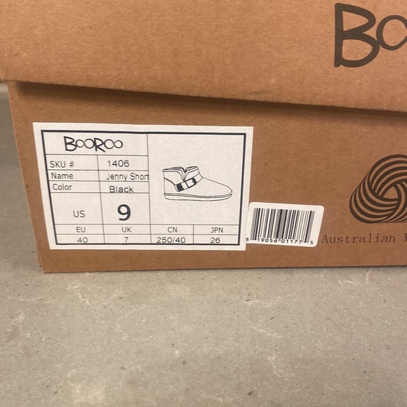 Booroo black suede ankle slip on boots Sz 9 - Picture 3 of 9